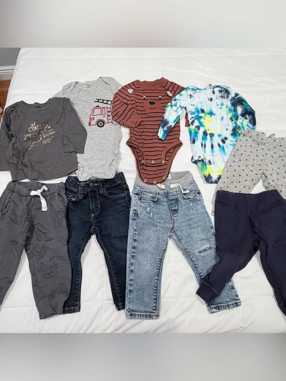 12M Baby Boy Bundle | Carter’s Old Navy Jeans & Bodysuits 9pc